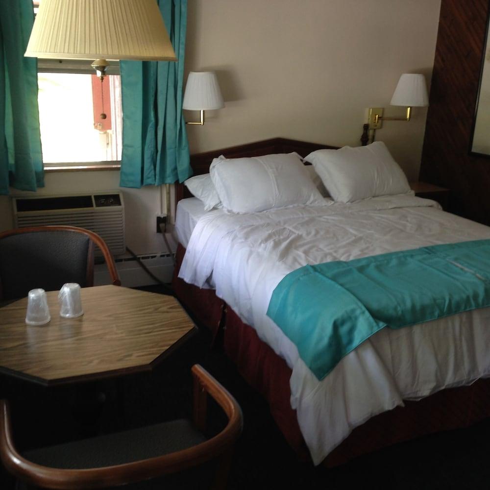 Anchor Motel photo 61