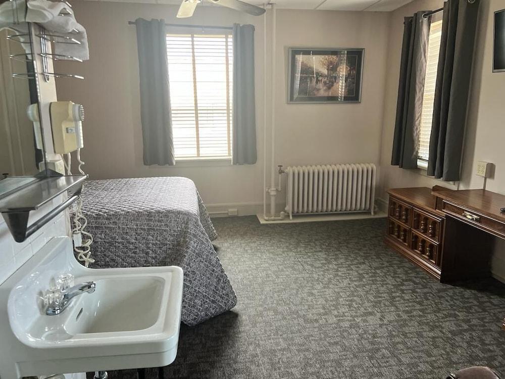 Canfield Hotel photo 14