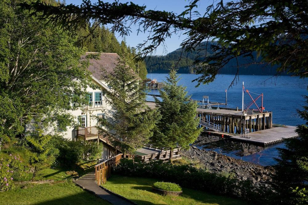 Waterfall Resort photo 13