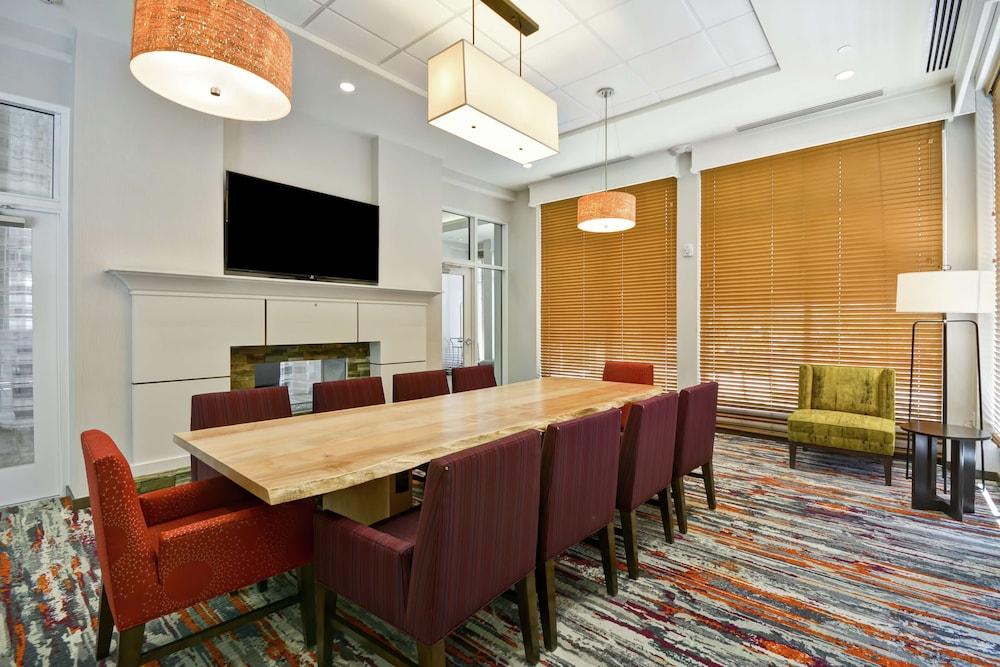 Hilton Garden Inn Phoenix/Tempe ASU Area photo 2