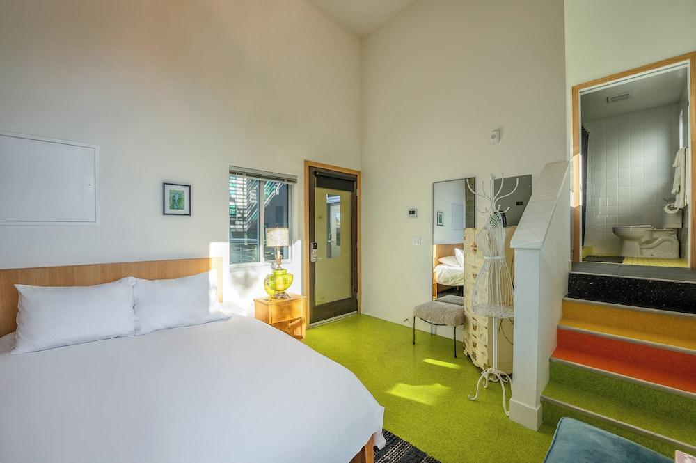 Hotel Narcissus photo 94