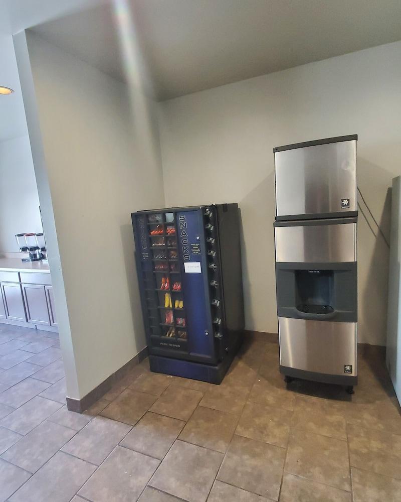Quality Inn & Suites Pinedale photo 27