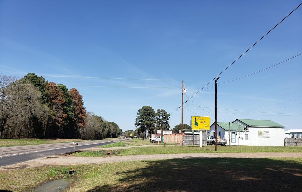 CLEAR LAKES INN photo 19