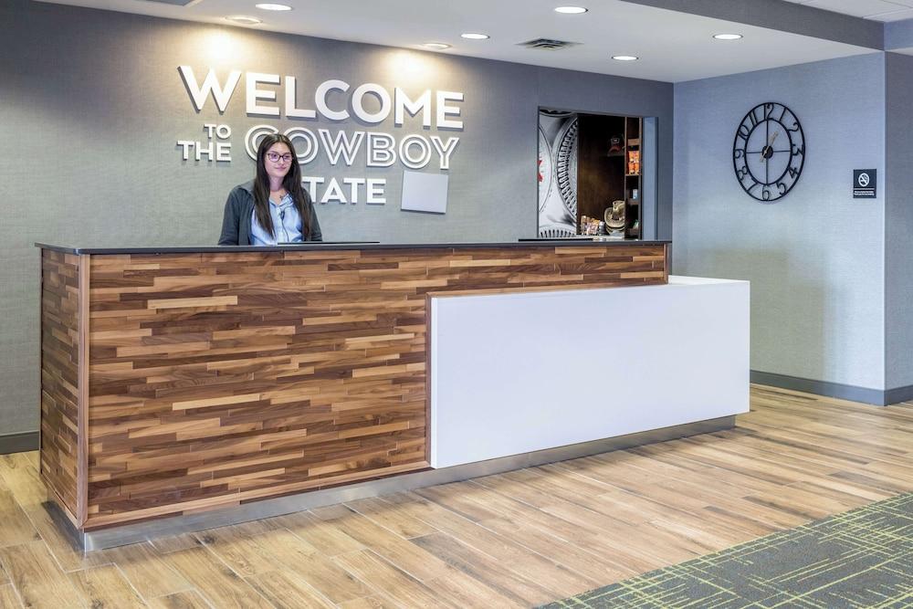Hampton Inn & Suites Casper photo 6