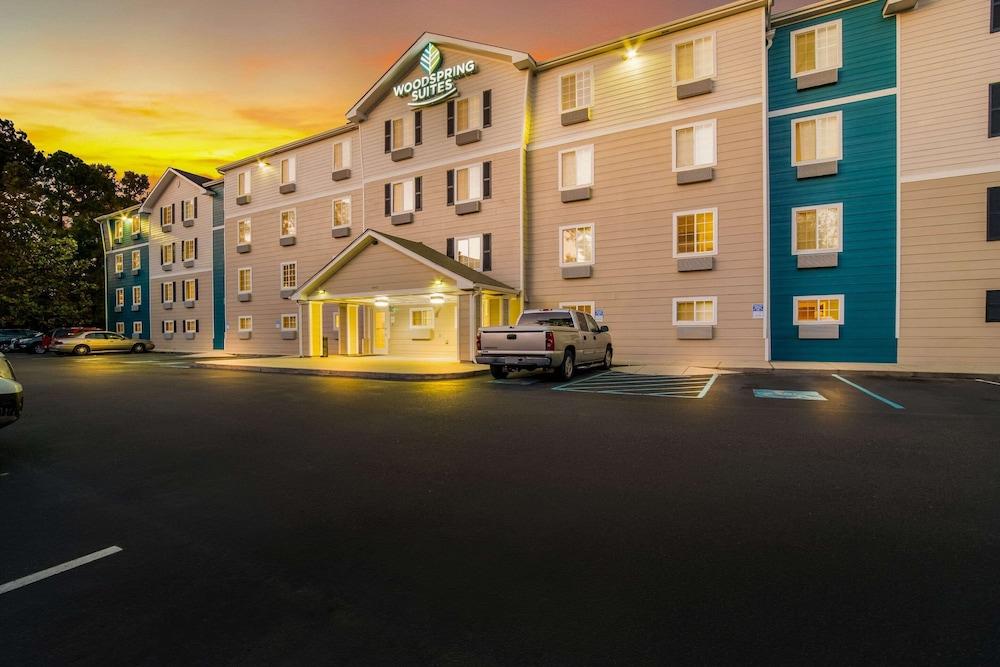 WoodSpring Suites North Charleston Airport I-526 photo 24