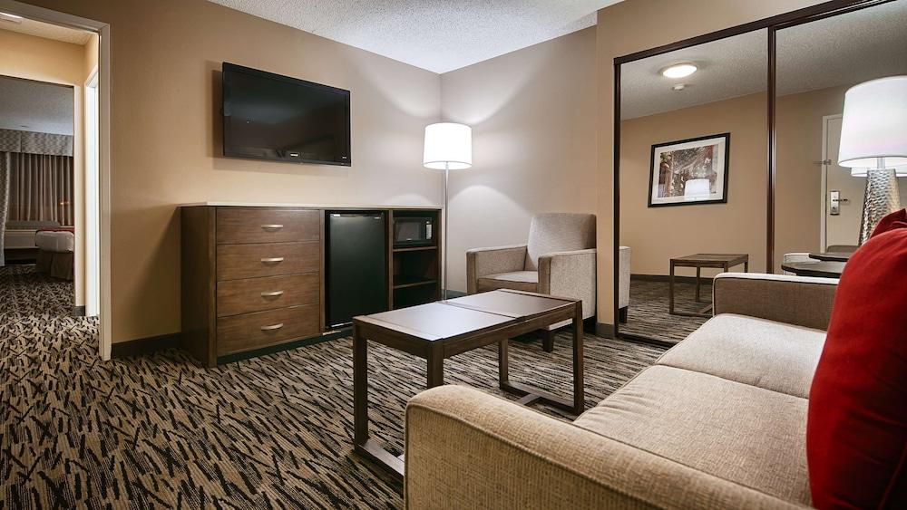 Best Western Los Alamitos Inn & Suites photo 31