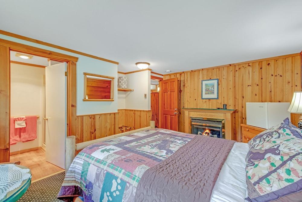 Deer Harbor Inn photo 96