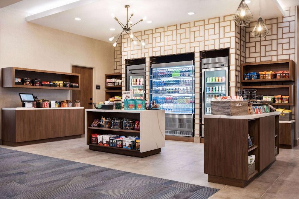 Hawthorn Extended Stay by Wyndham Del Rio photo 48