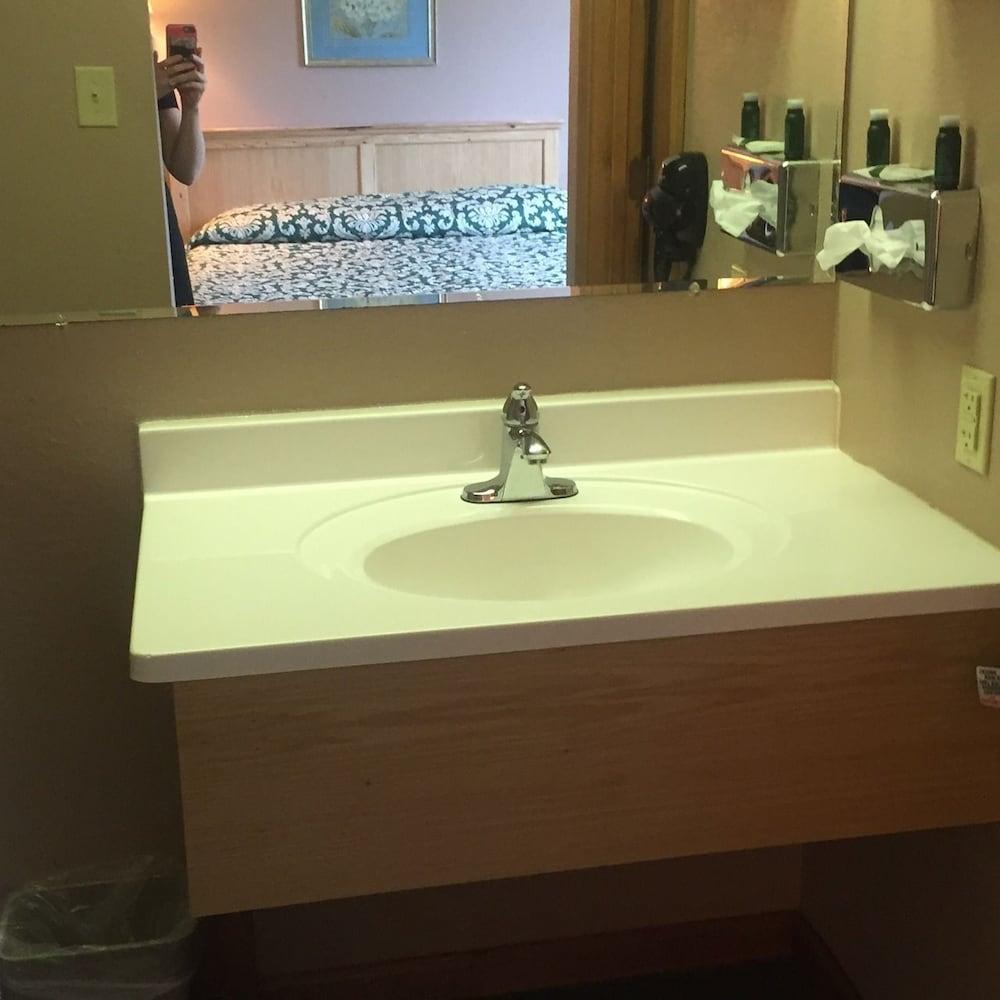 Alleghany Inn photo 8
