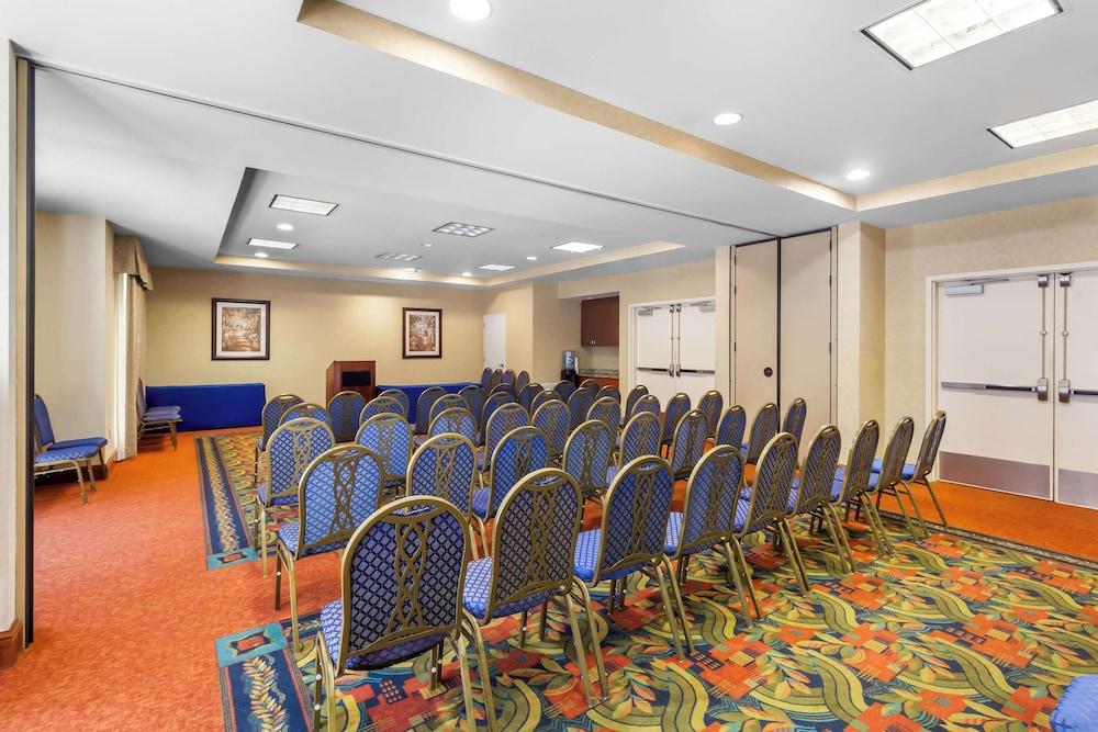 ACP Hotel Houston Westchase, MOD Collection by Sonesta photo 42