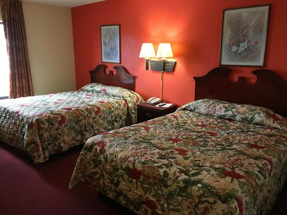 Executive Inn Pine Bluff photo 5