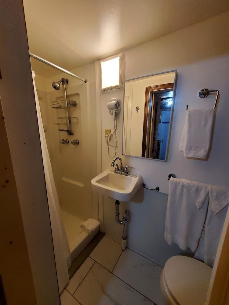 Log Cabin Inn photo 87