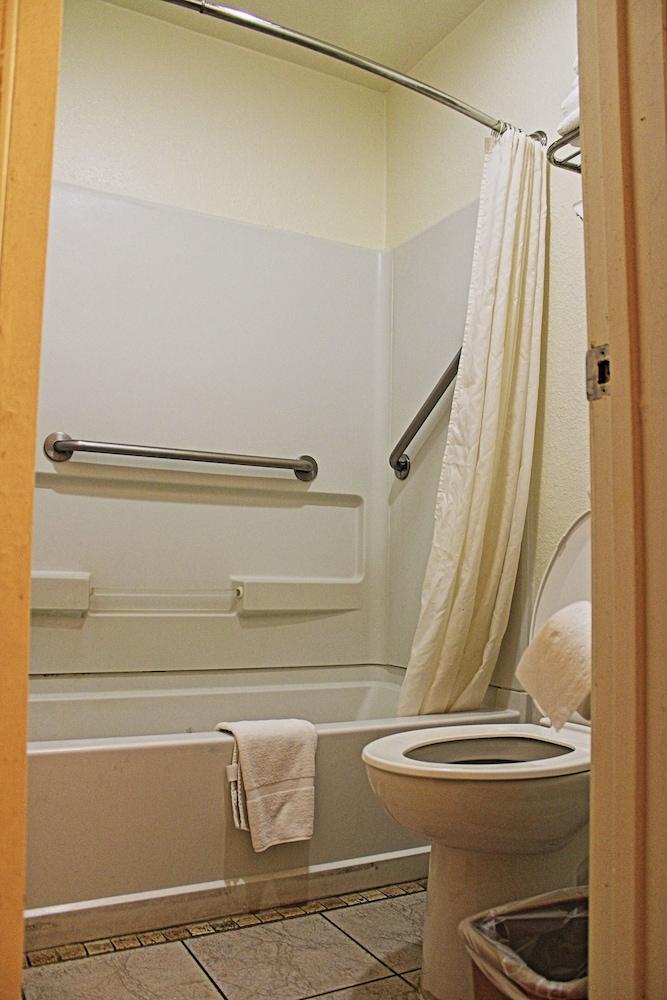 Victoria Palms Inn & Suites photo 21