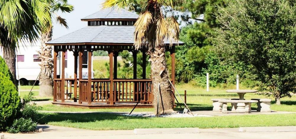 Winnie Inn Suites & RV Park photo 21