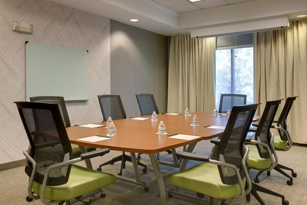 SpringHill Suites by Marriott Newark Liberty International photo 34