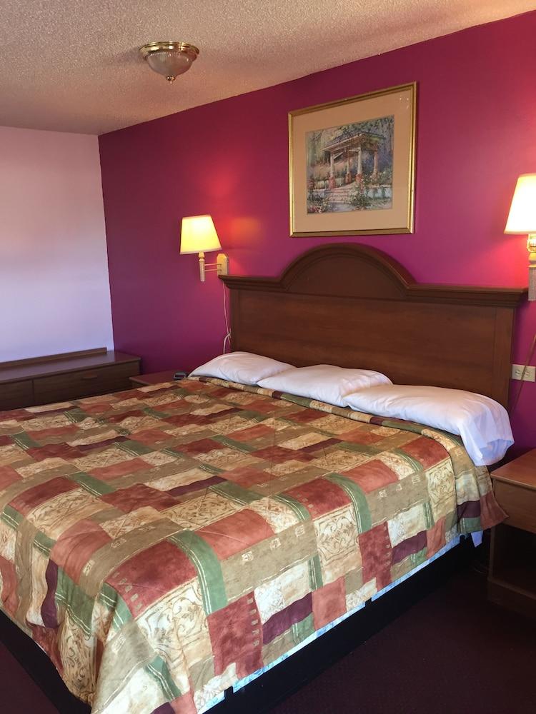 La Motel photo 6