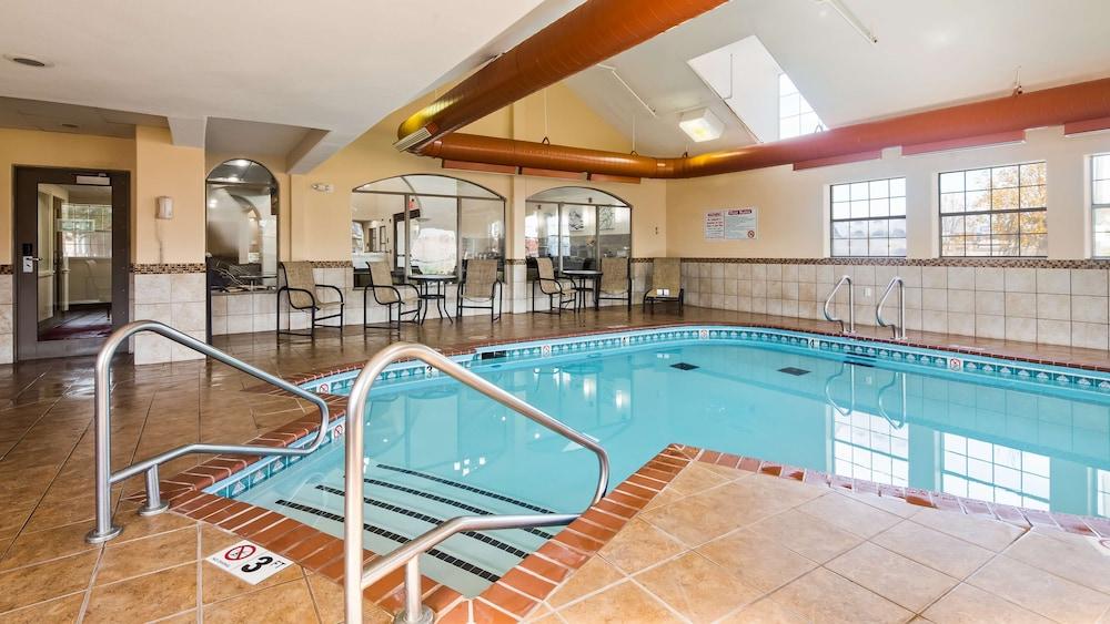 Best Western Plus Tulsa Inn & Suites photo 12