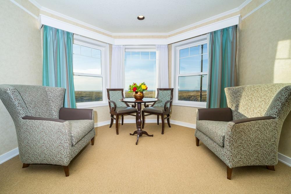 Inn of the Four Winds Oceanfront Seaside photo 32