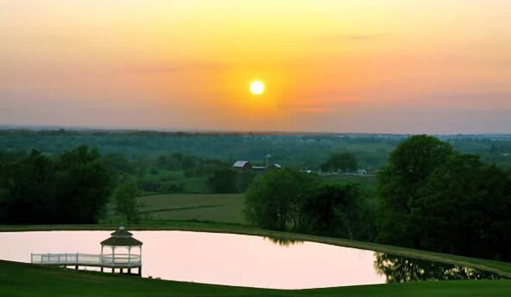 Lefevre Inn and Resort photo 44