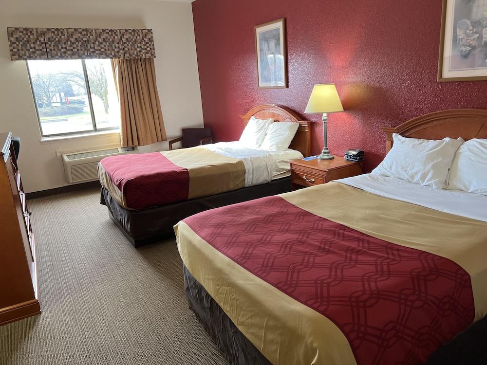 Express Inn & Suites photo 25