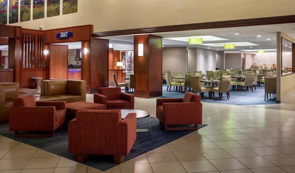 Sonesta Hotel Houston IAH Airport photo 4