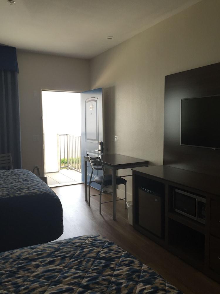Palace Inn Gulfgate photo 10