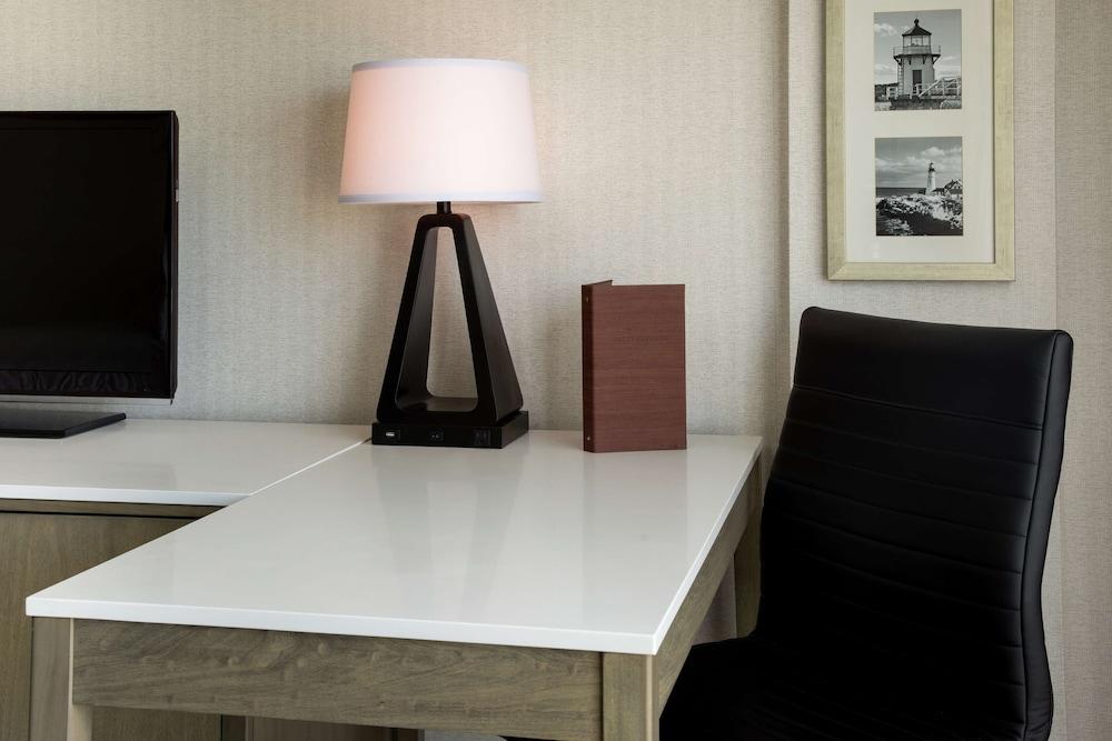 DoubleTree by Hilton Hotel Portland photo 10