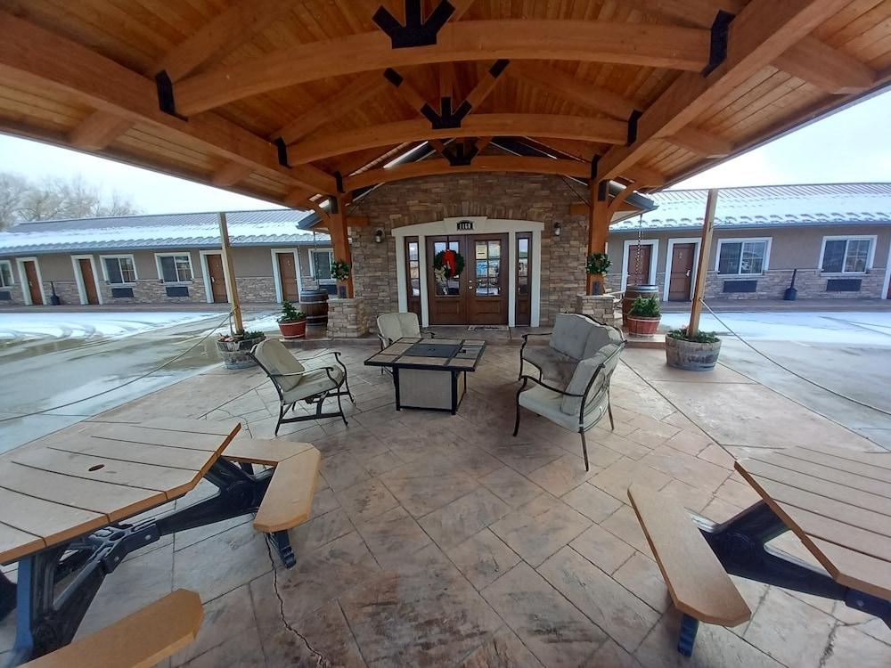 BackCountry Inn photo 26