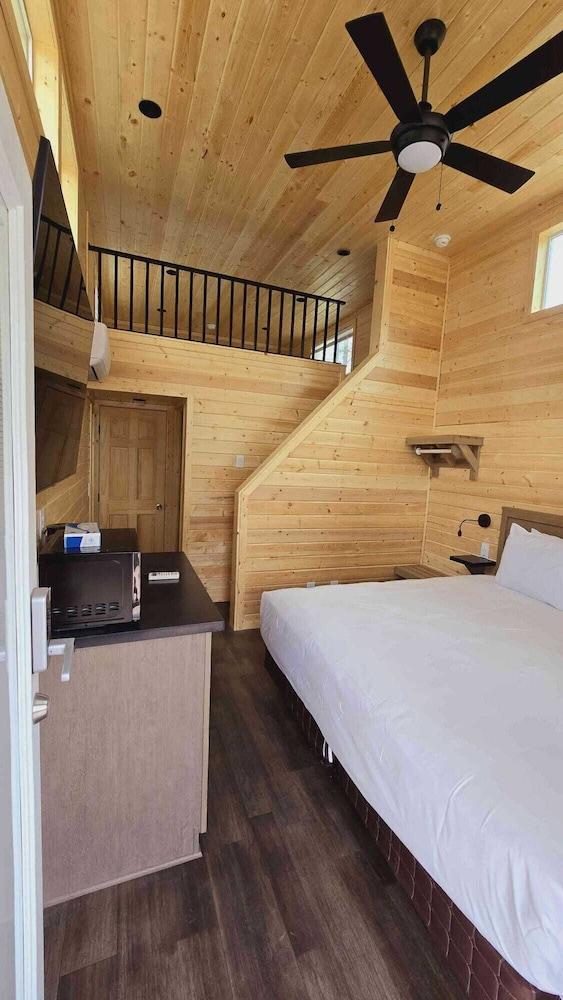Grand Canyon Tiny Homes photo 5