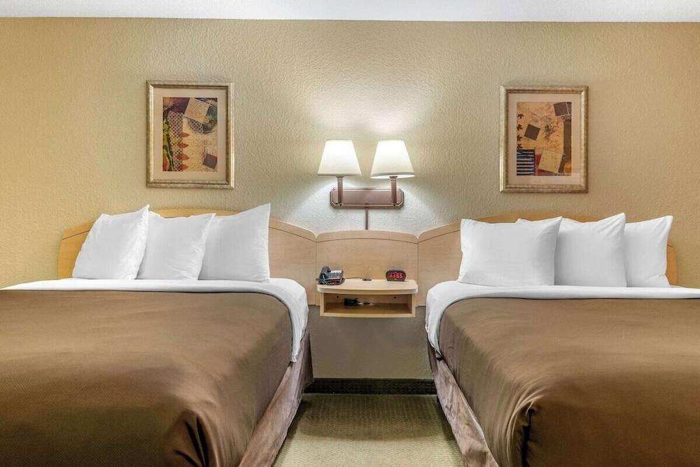 Birch Hill Suites South Bend photo 4