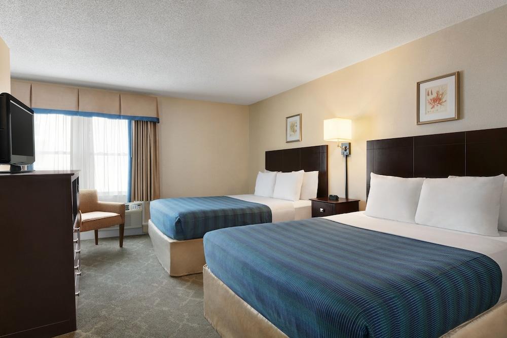Harrison Hall Hotel photo 45