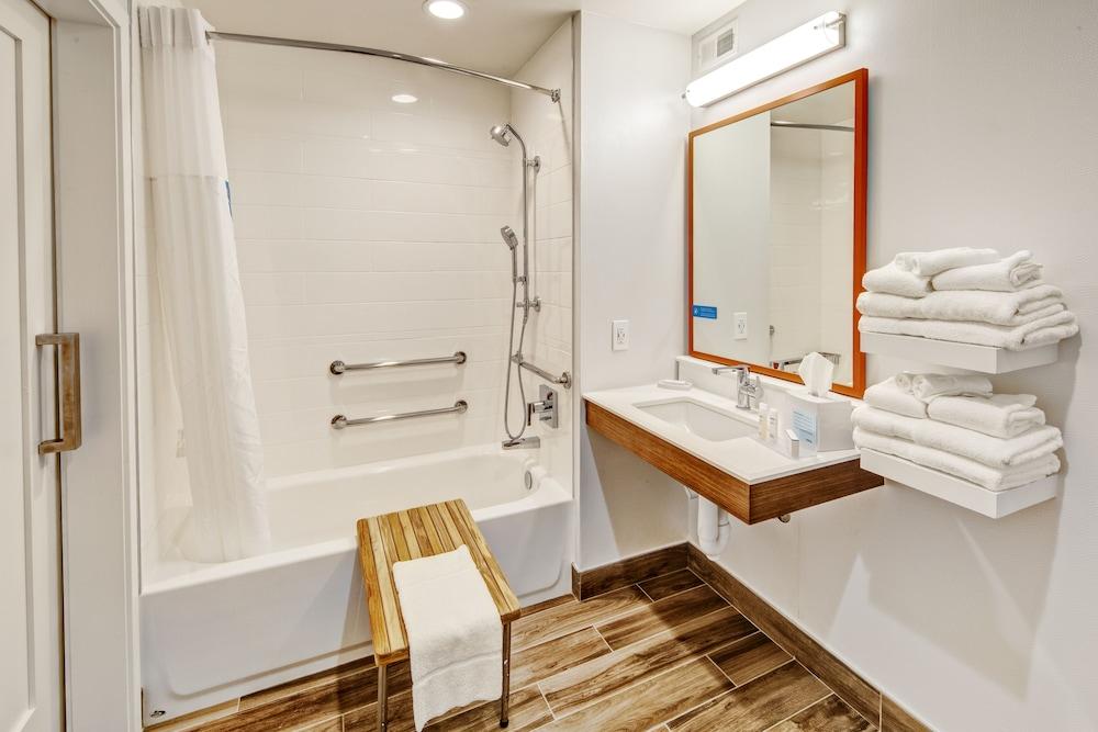 Hampton Inn Vallejo photo 12
