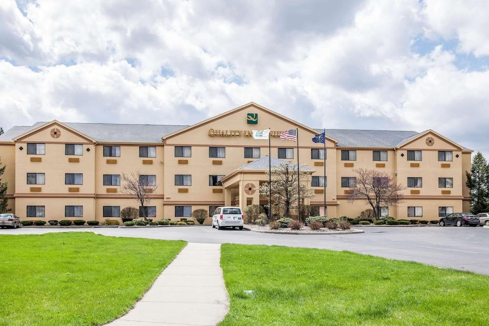 Quality Inn & Suites South Bend Airport photo 24