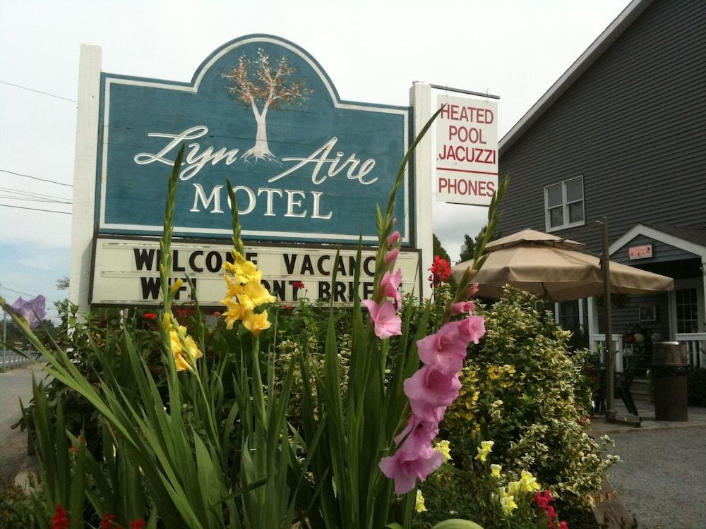 Lyn Aire Motel photo 16