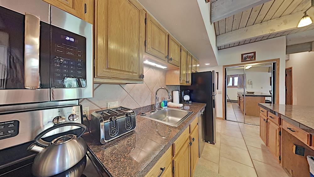 The Timberline Condominiums photo 90
