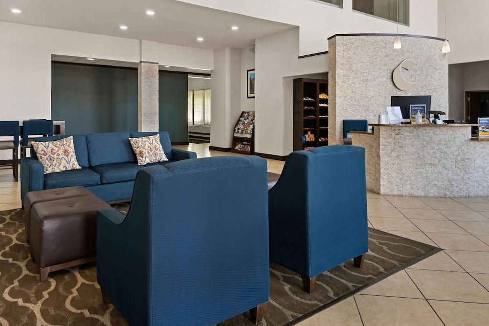 Comfort Suites Granbury photo 4