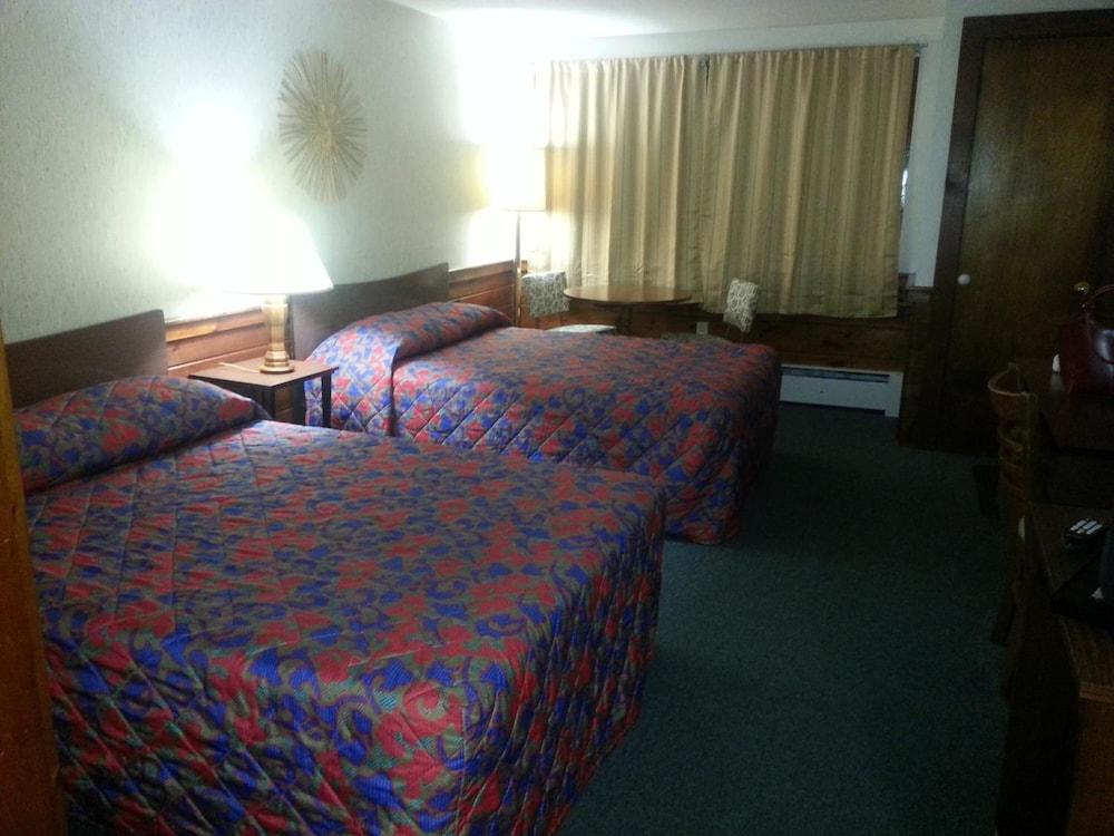 Bass River Motel photo 4