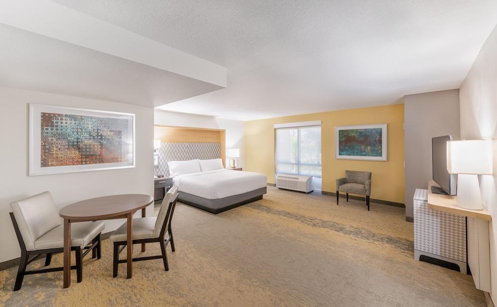 Holiday Inn Hotel & Suites Orange Park by IHG photo 10