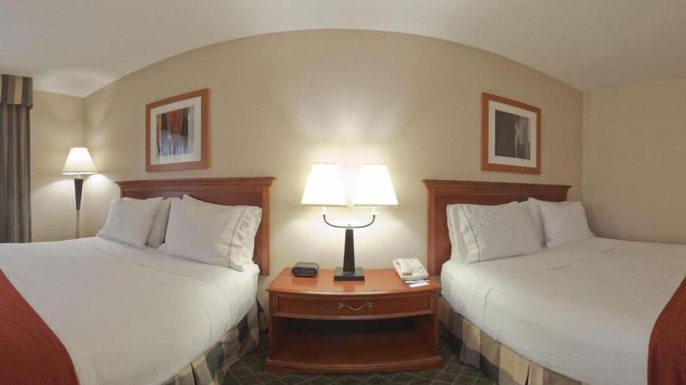 Holiday Inn Express & Suites Kent - University Area by IHG photo 19