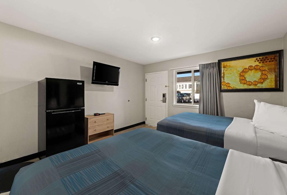 Rodeway Inn Charlotte Independence Blvd. photo 11