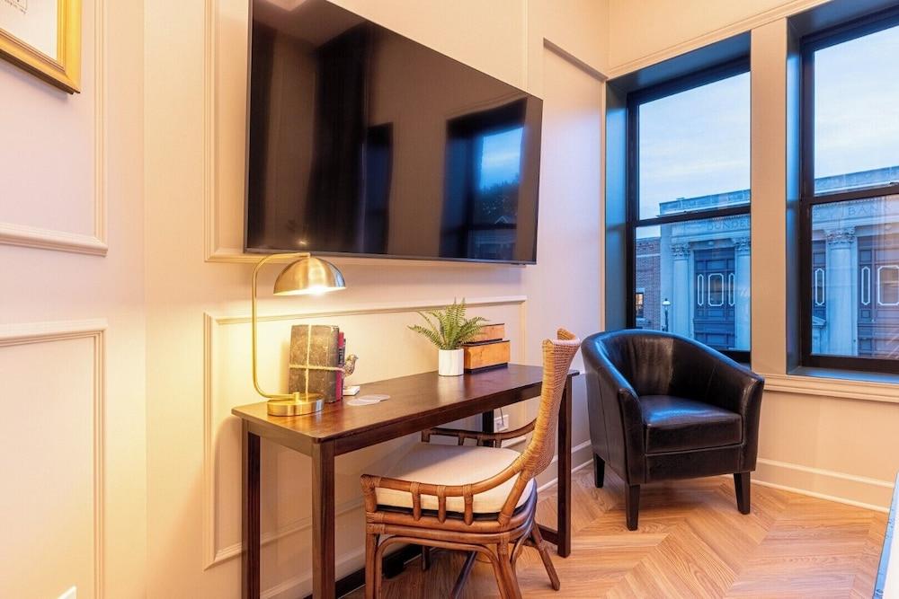 Sinclair Suites photo 19