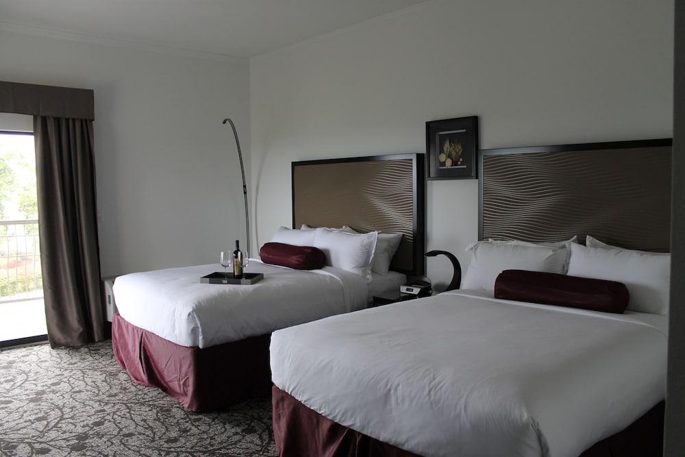 Regalia Hotel & Conference Center photo 39