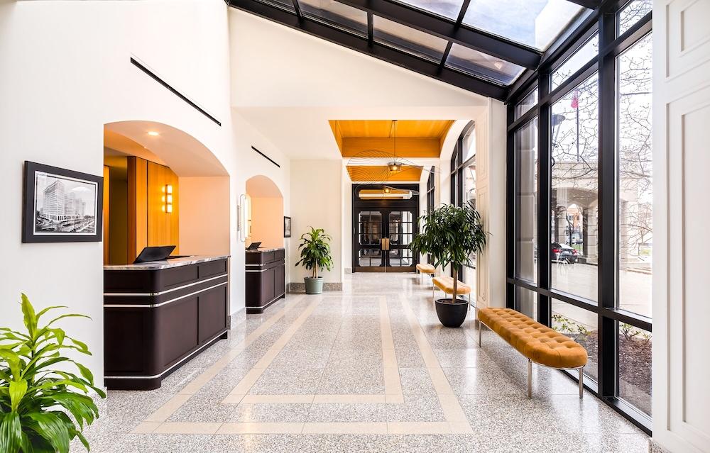 Hotel St. Regis photo 6