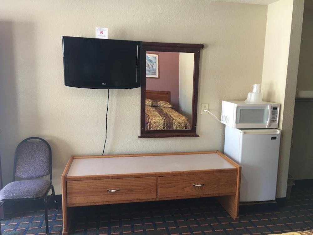 Best Value Inn Motel Sandusky photo 78