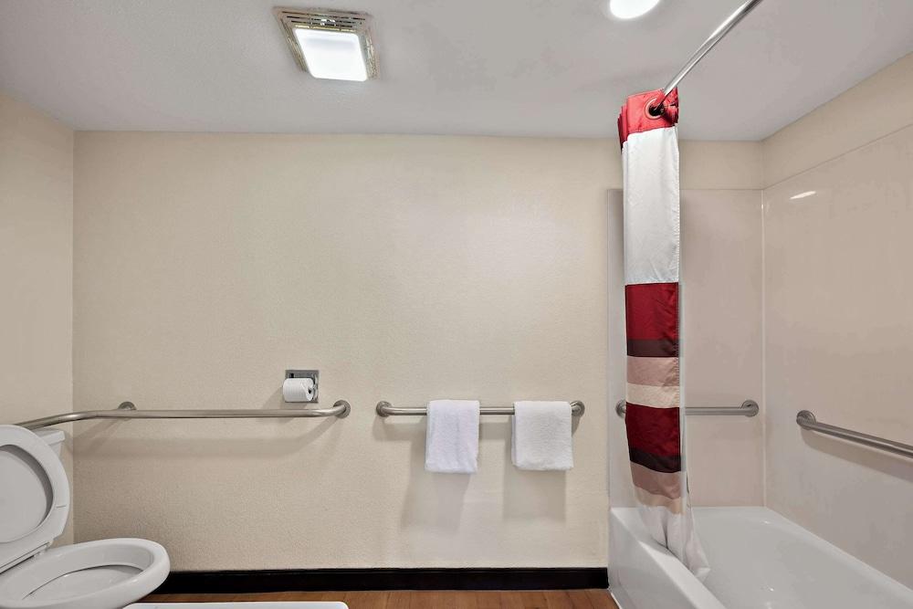 Suburban Studios Peoria photo 20