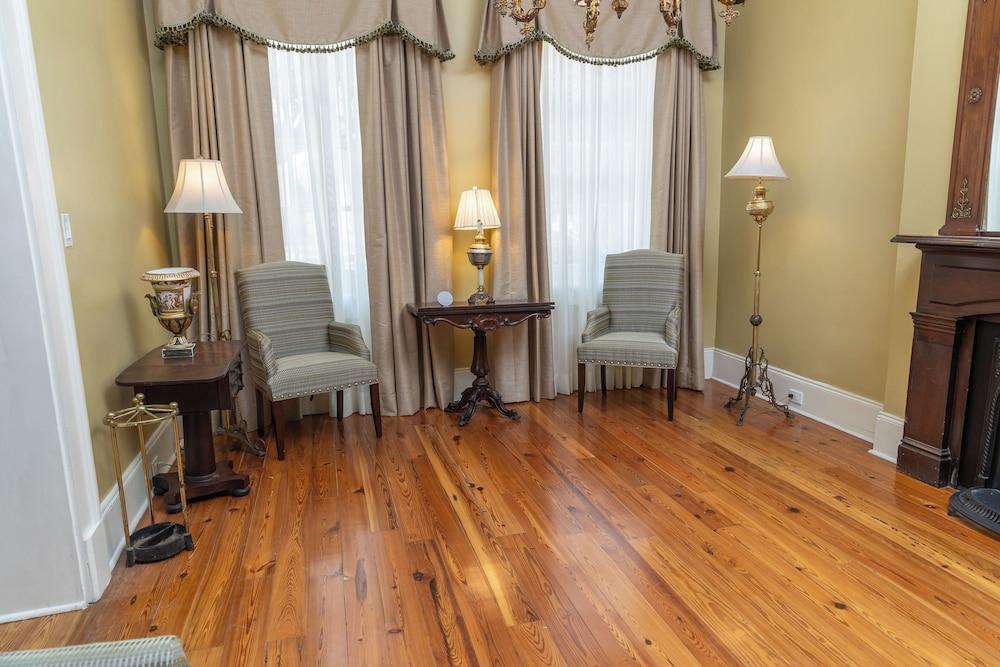 Lamothe House photo 5