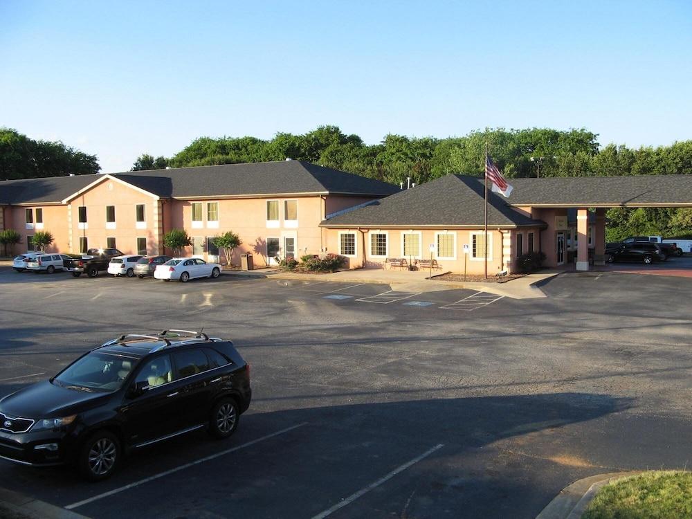 MY HOME & SUITES MADISON photo 15