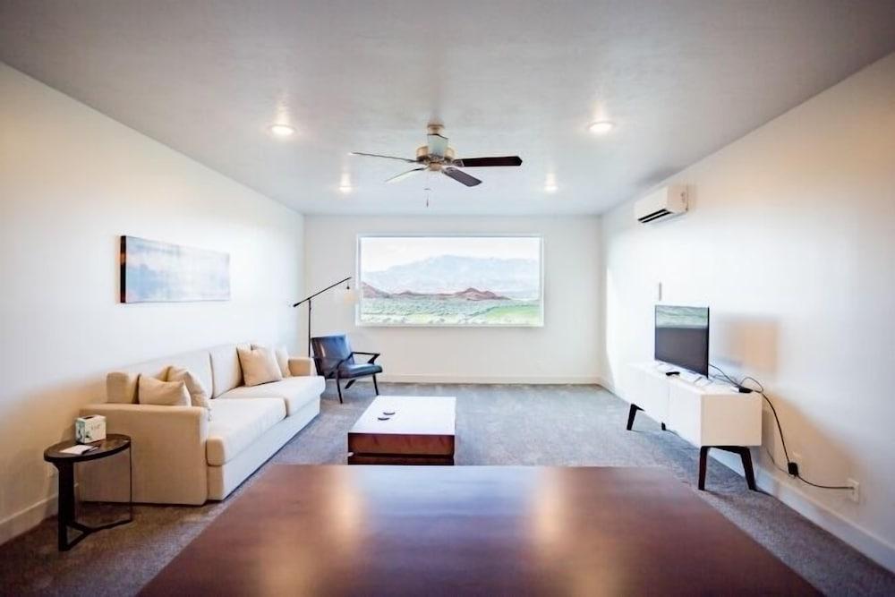 Vacation Rentals at Sand Hollow Resort photo 20