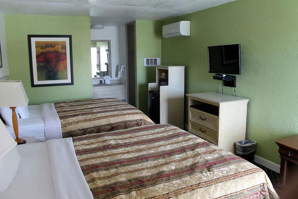Fireside Inn Santa Cruz photo 7