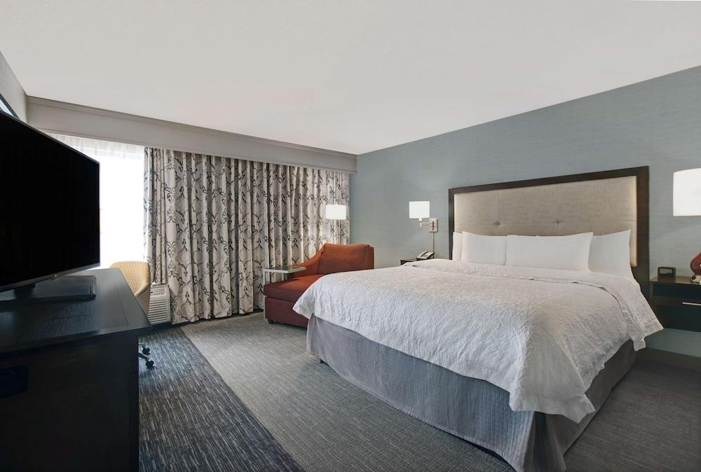 Hampton Inn Greenville I-385 - Woodruff Rd. photo 8